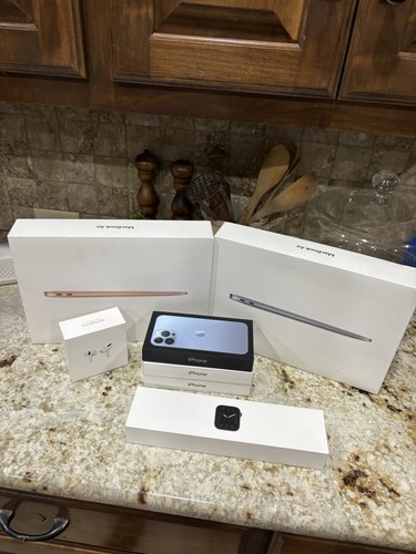 Lot apple product - apple, boxes